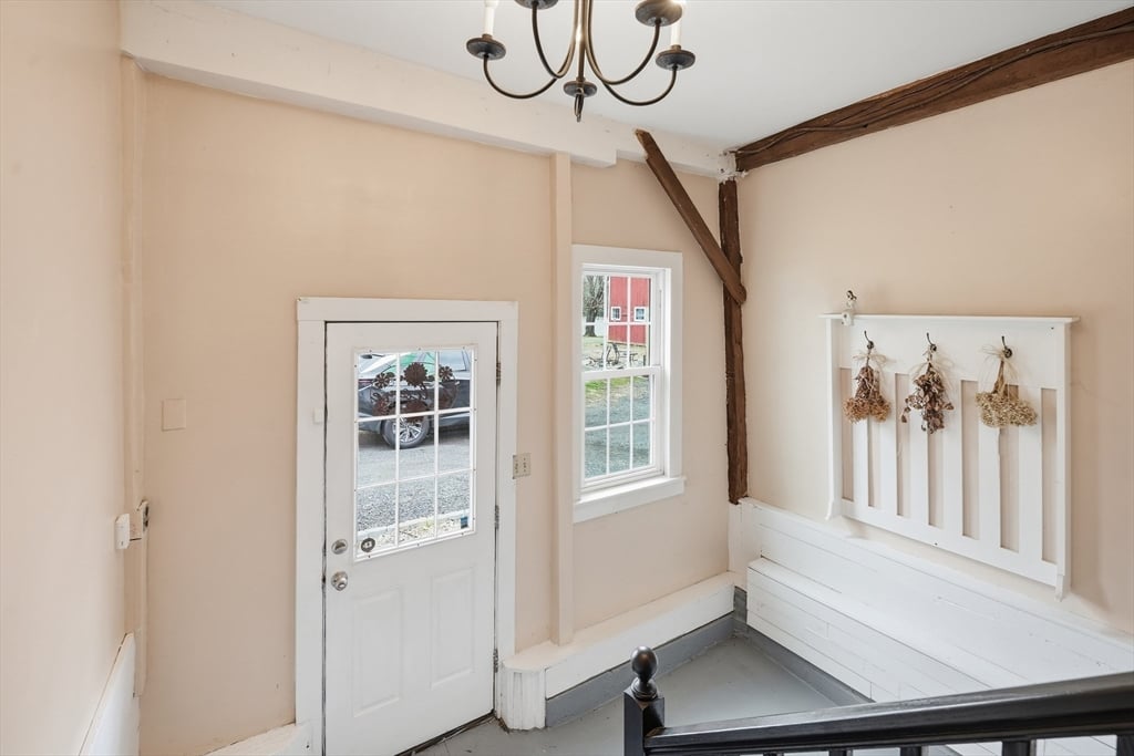 79 State Rd Photo 29