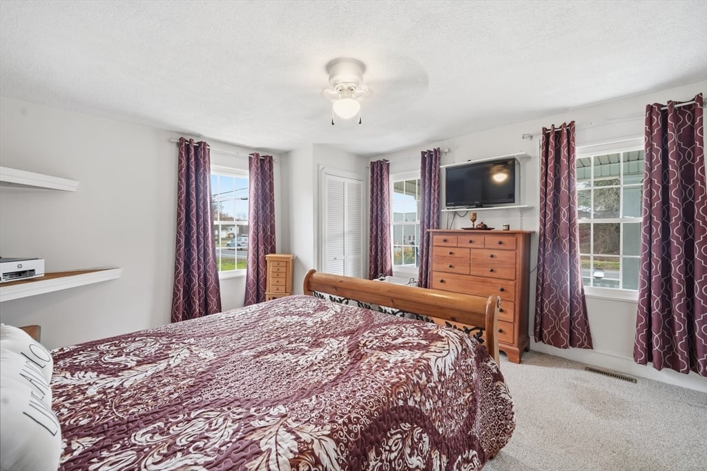 79 State Rd Photo 20