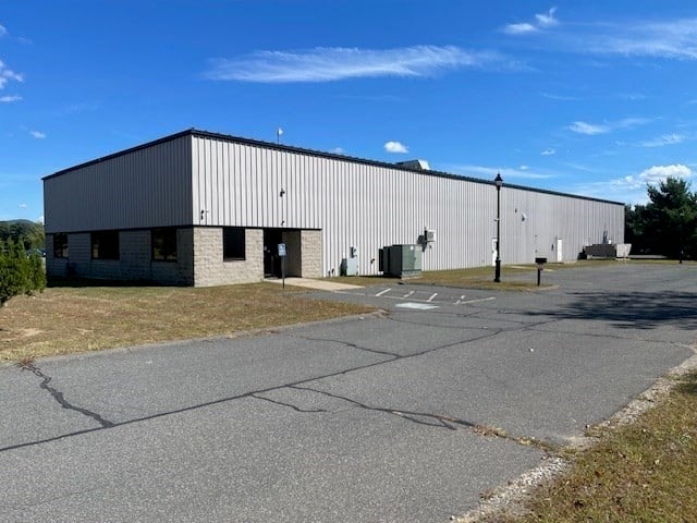 10 Sandy Lane Photo 1