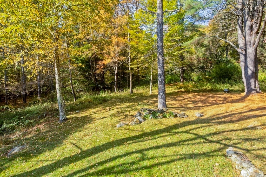 134 Indian Hollow Rd Photo 12