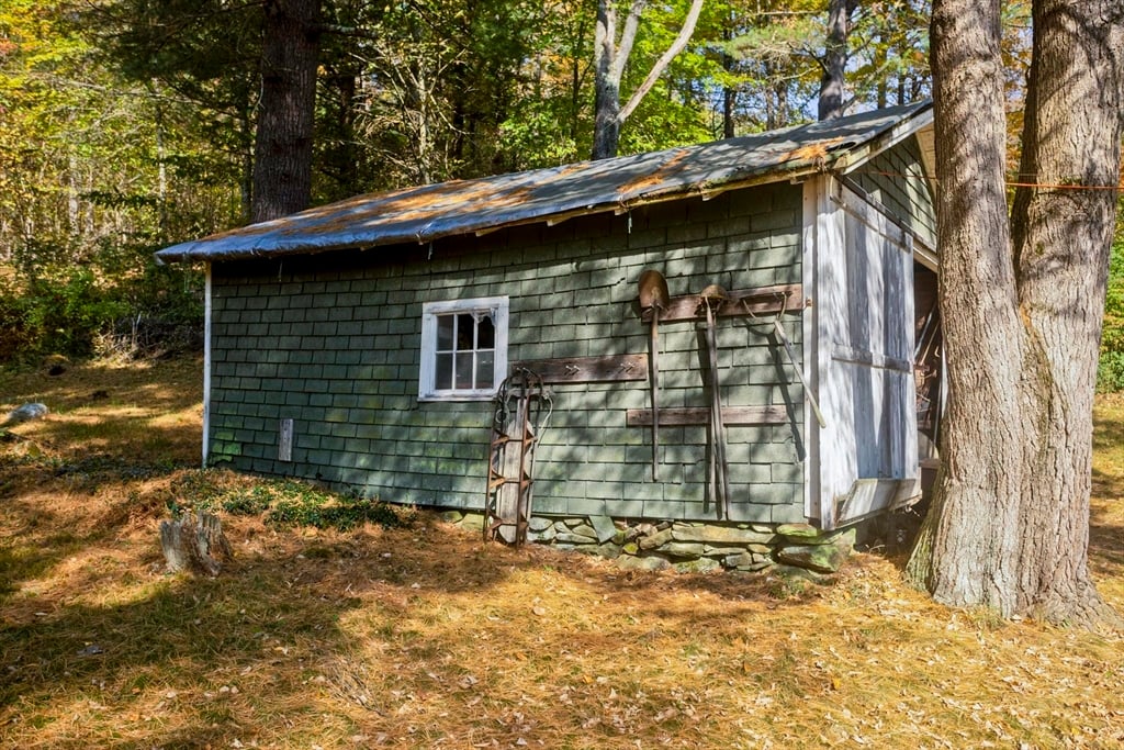 134 Indian Hollow Rd Photo 38