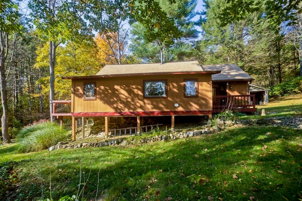 134 Indian Hollow Rd Photo 2