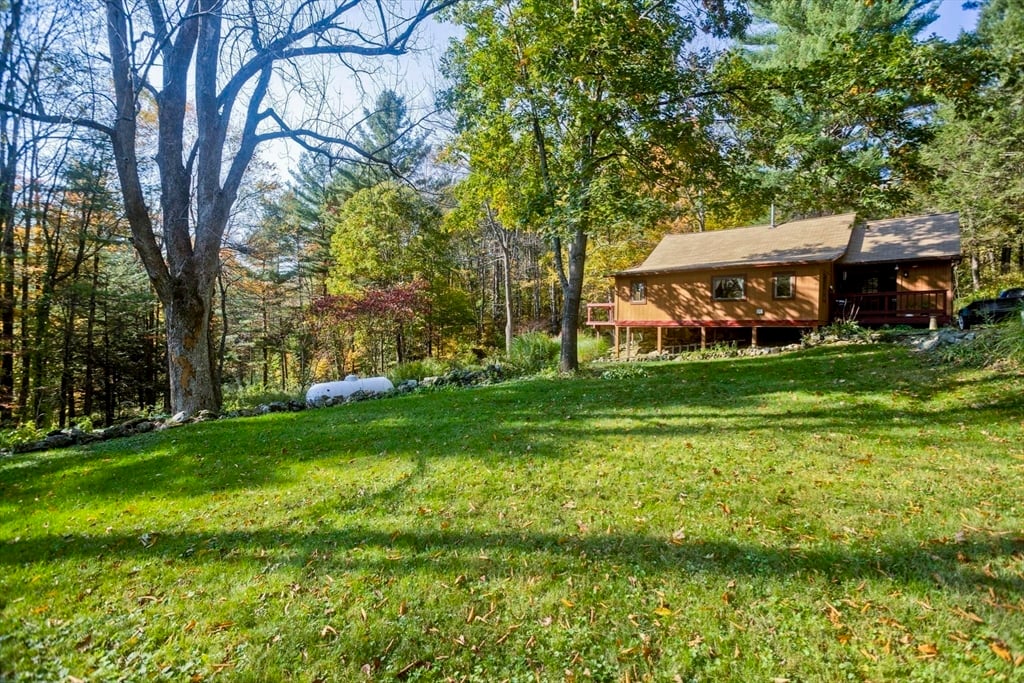 134 Indian Hollow Rd Photo 1