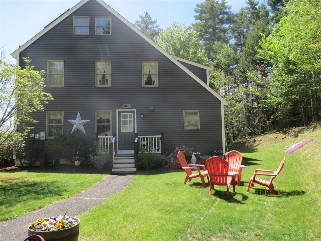 10 Hidden Pond Lane Photo 2