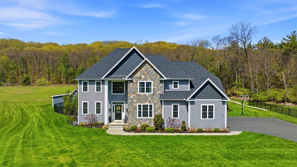 10 Fitch Farm Way Photo 1