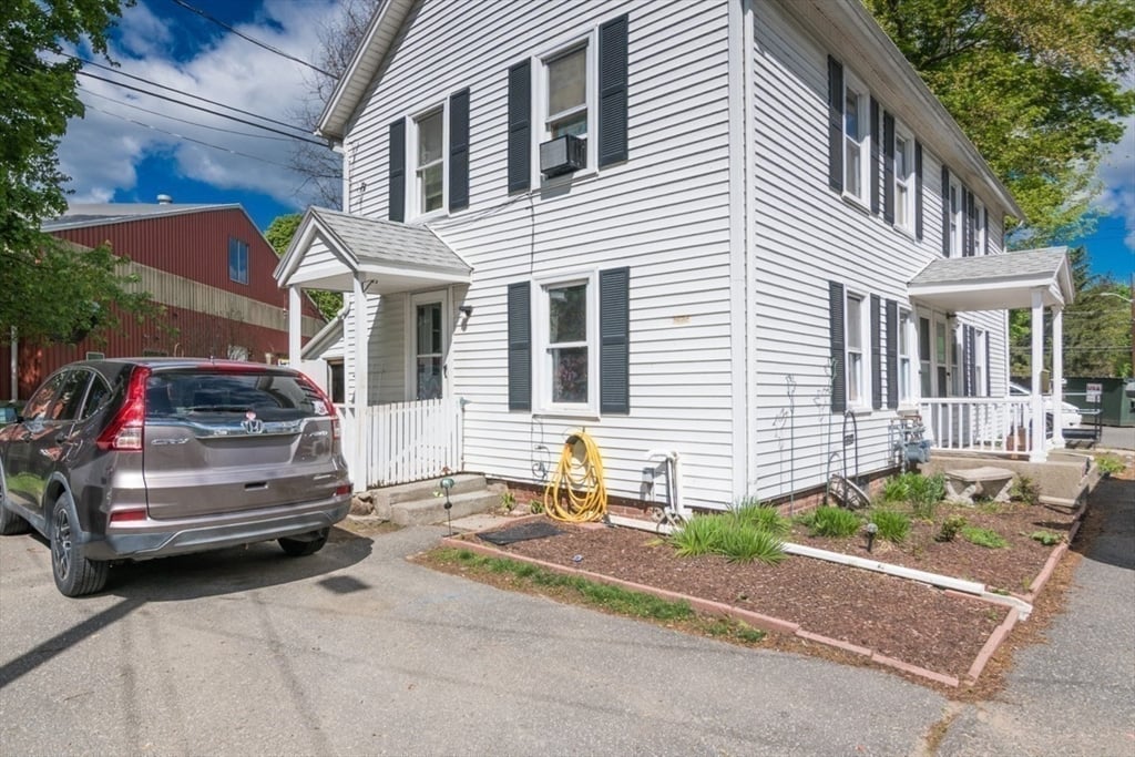 15-24 Paquette Ave & 142-144 West St Photo 12