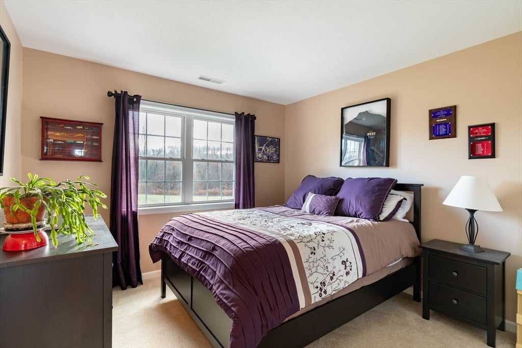 83 Bay Road Photo 23