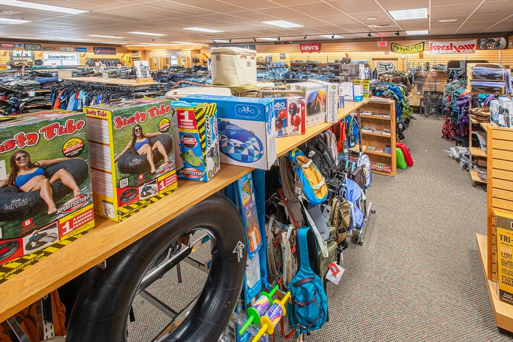 227 Russell Street Photo 19