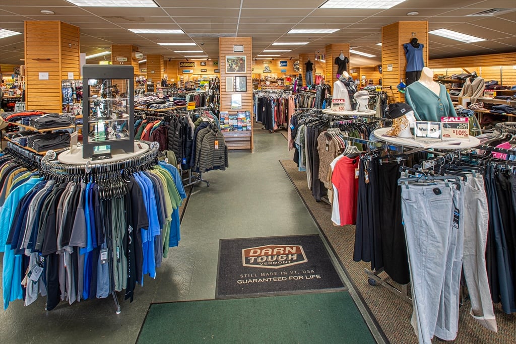 227 Russell Street Photo 9