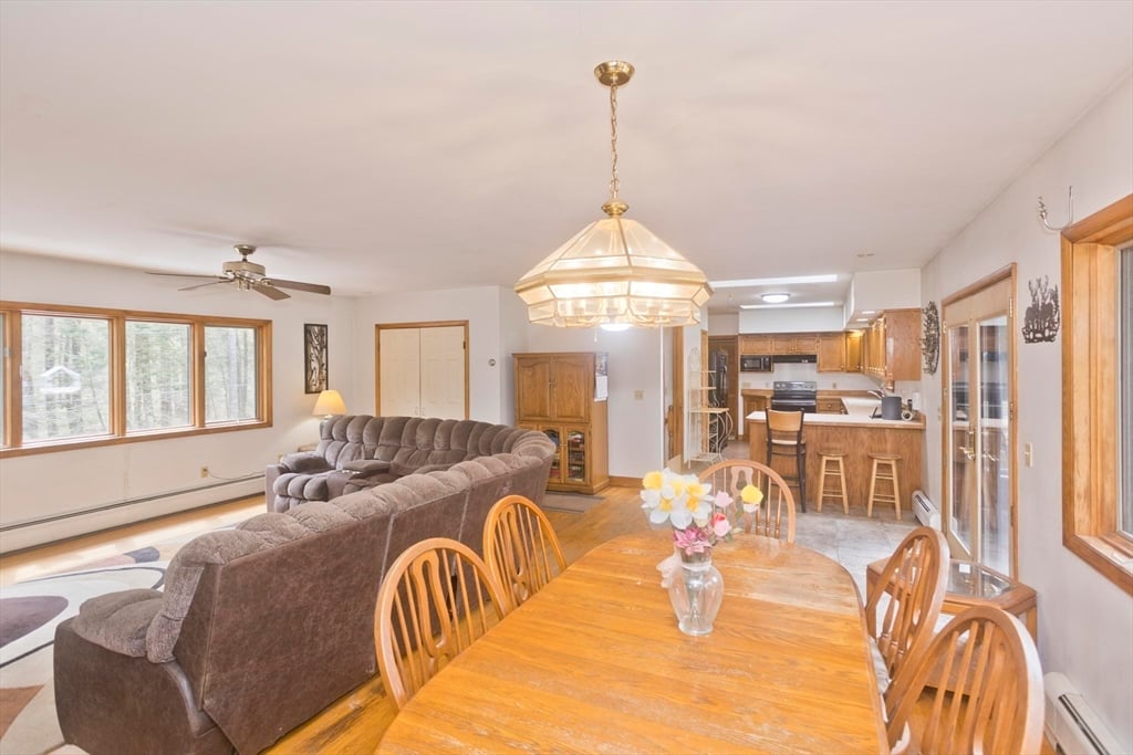 55 Cummington Rd Photo 19