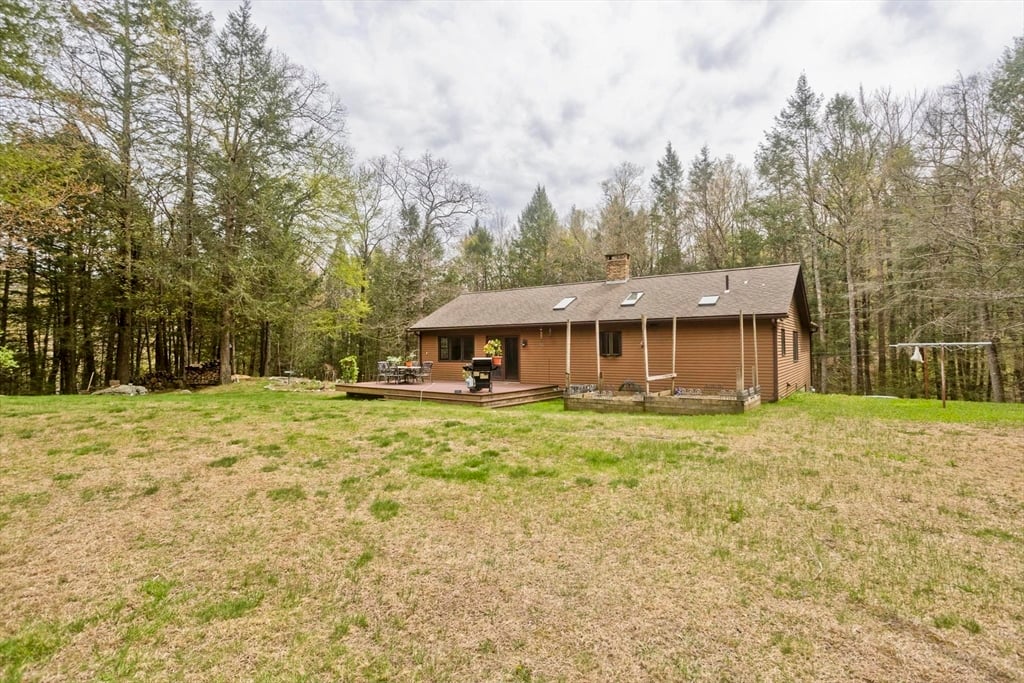 55 Cummington Rd Photo 15