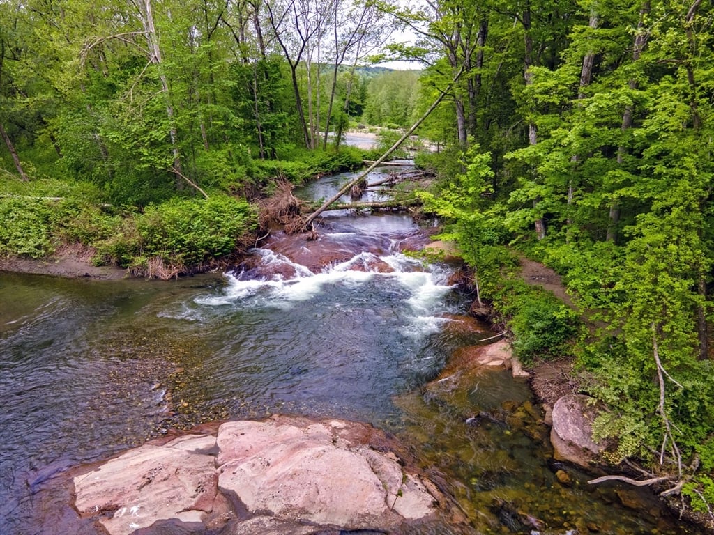 187 Plain Road Photo 39