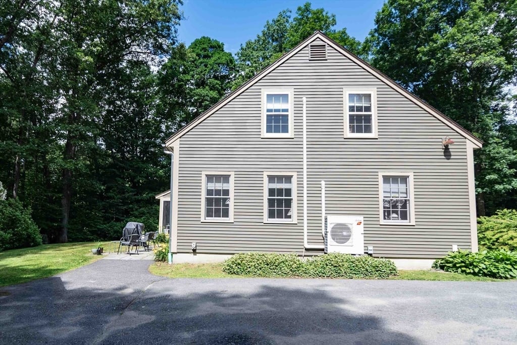 80 Lyman Rd Photo 4