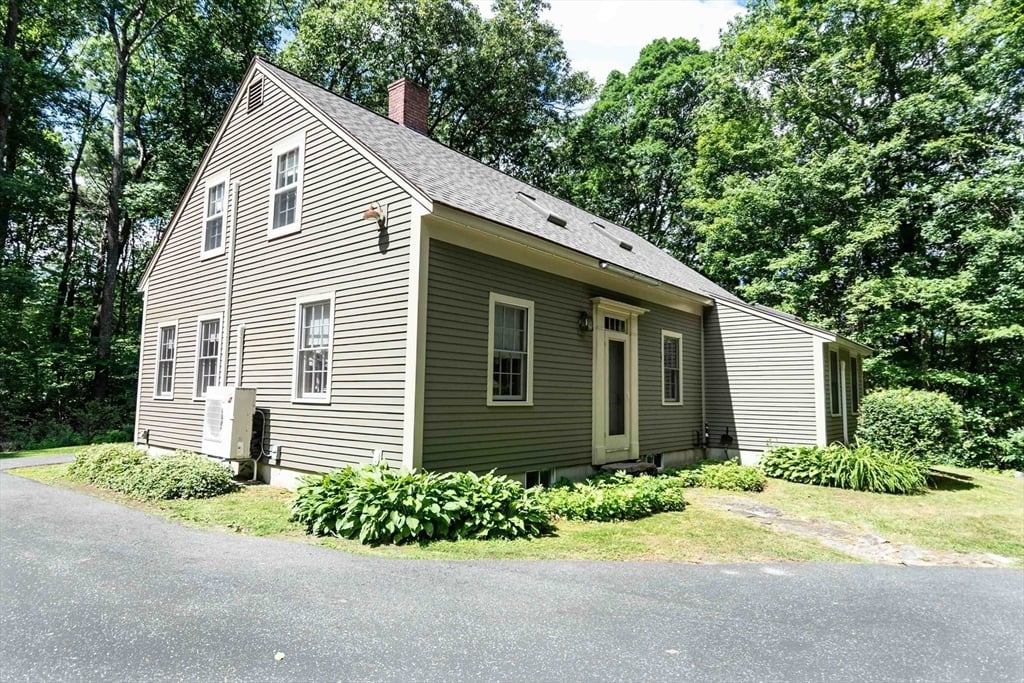 80 Lyman Rd Photo 3