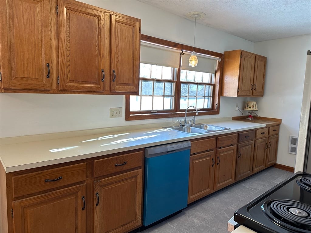 3 Adams Court  #A Photo 16