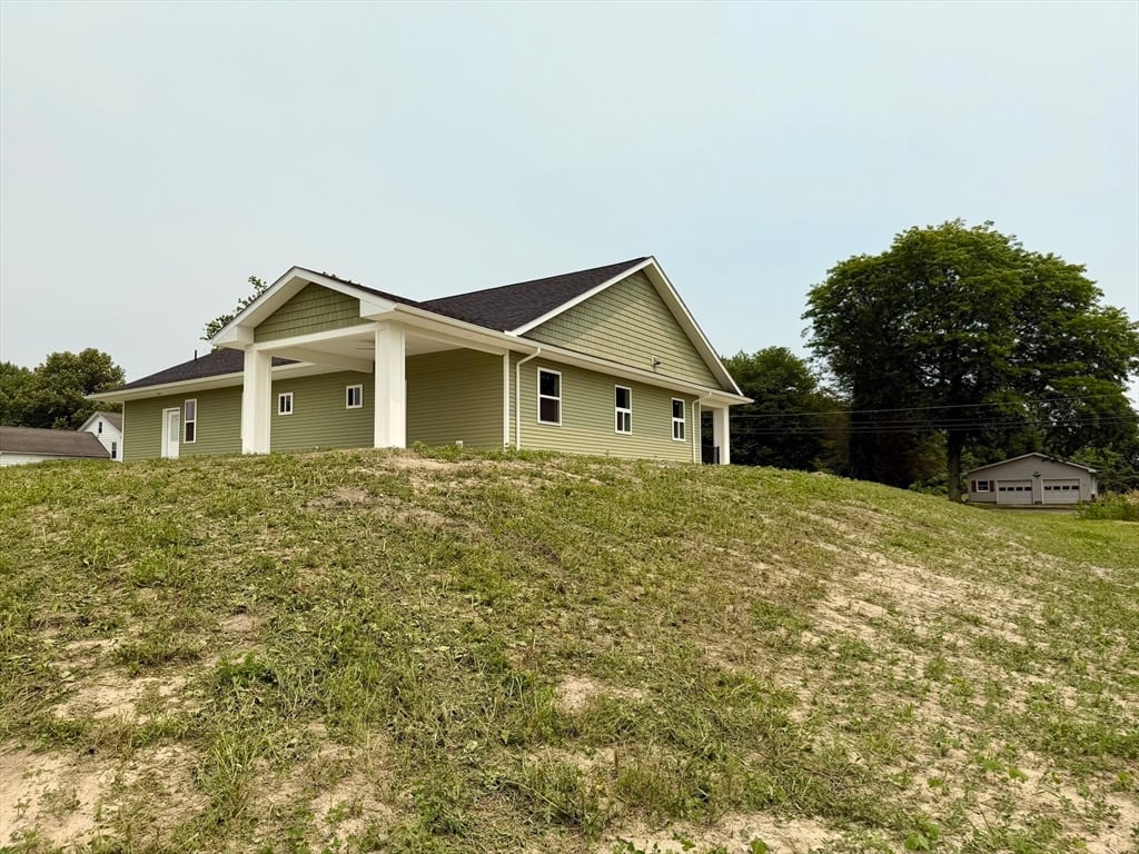 2 Cronin Hill Road Photo 8