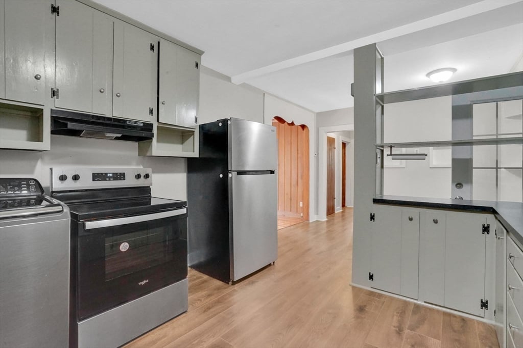 213 Greenfield Rd Photo 5