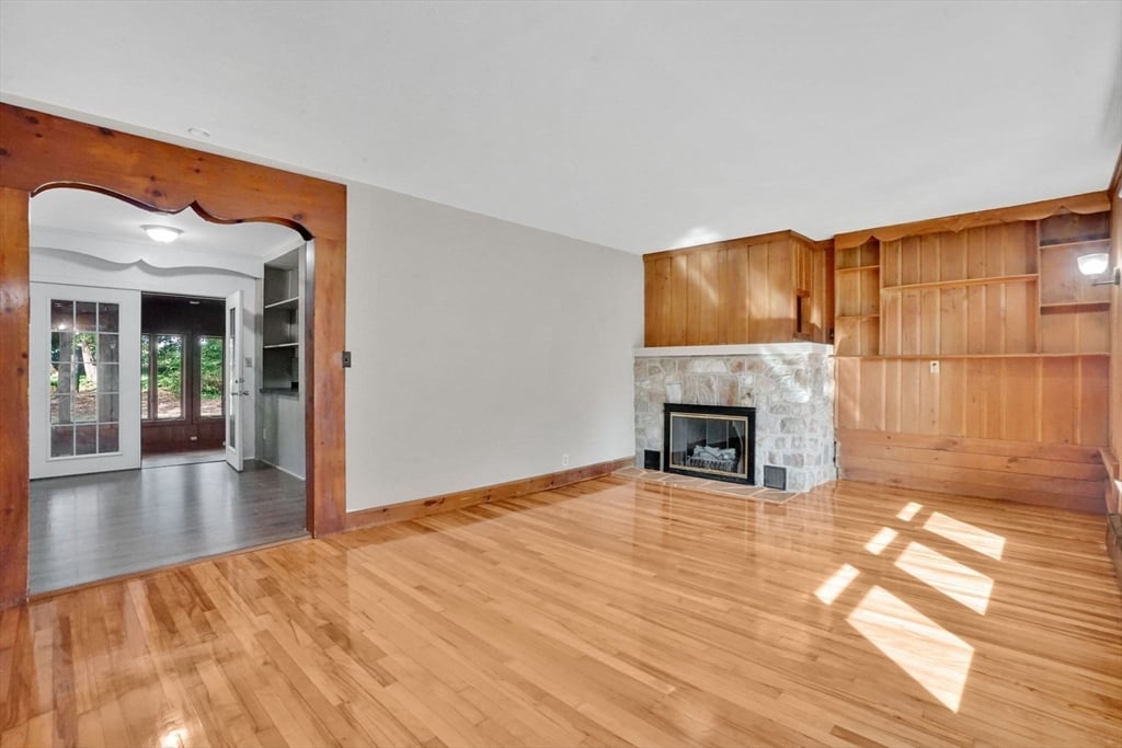 213 Greenfield Rd Photo 7