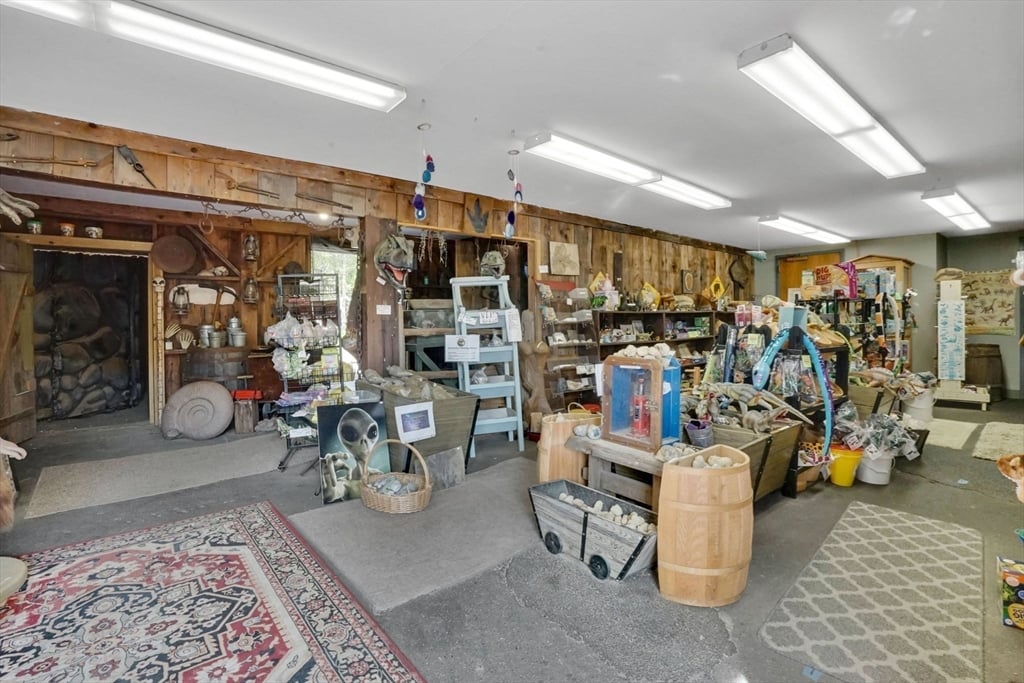 213 Greenfield Rd Photo 35