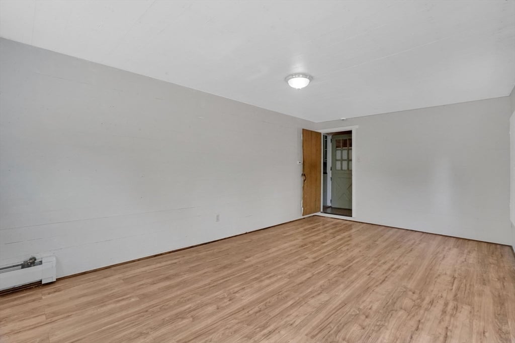 213 Greenfield Rd Photo 13