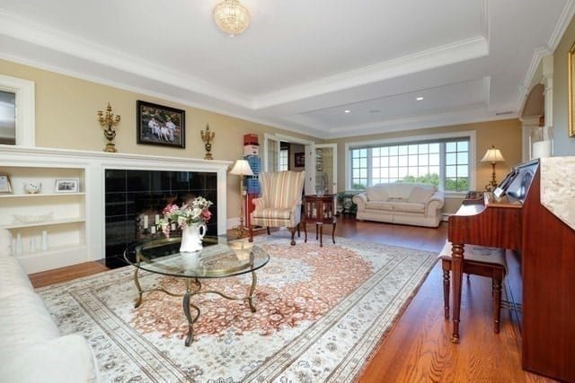 751 Ridge Rd Photo 6