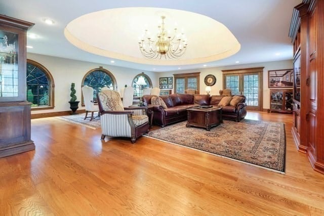 751 Ridge Rd Photo 4