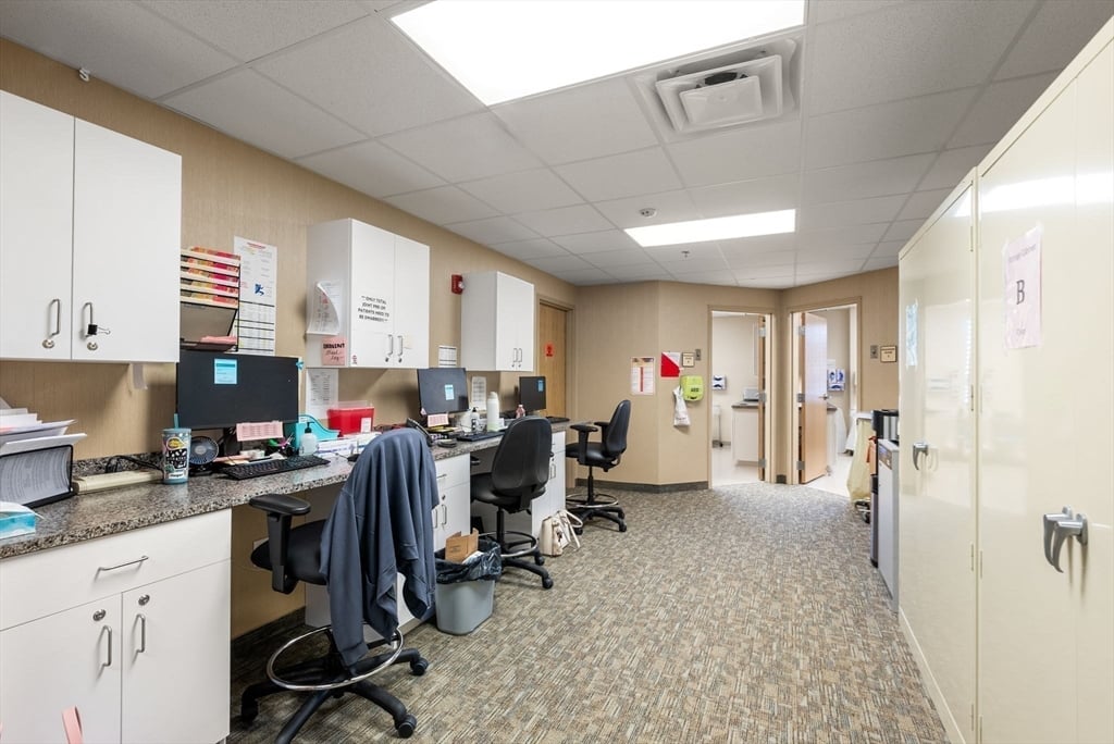 4 West Street Photo 17