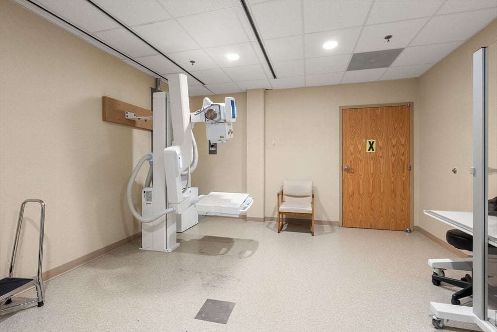 4 West Street Photo 11