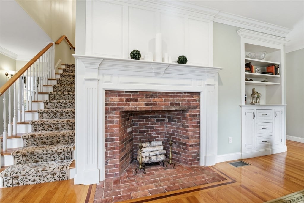 16 Hawthorn Rd Photo 20