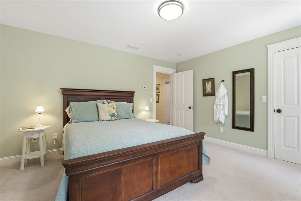 16 Hawthorn Rd Photo 27