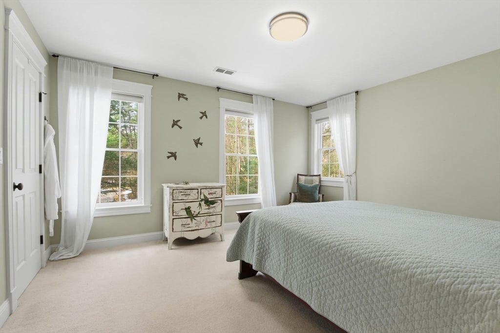 16 Hawthorn Rd Photo 26