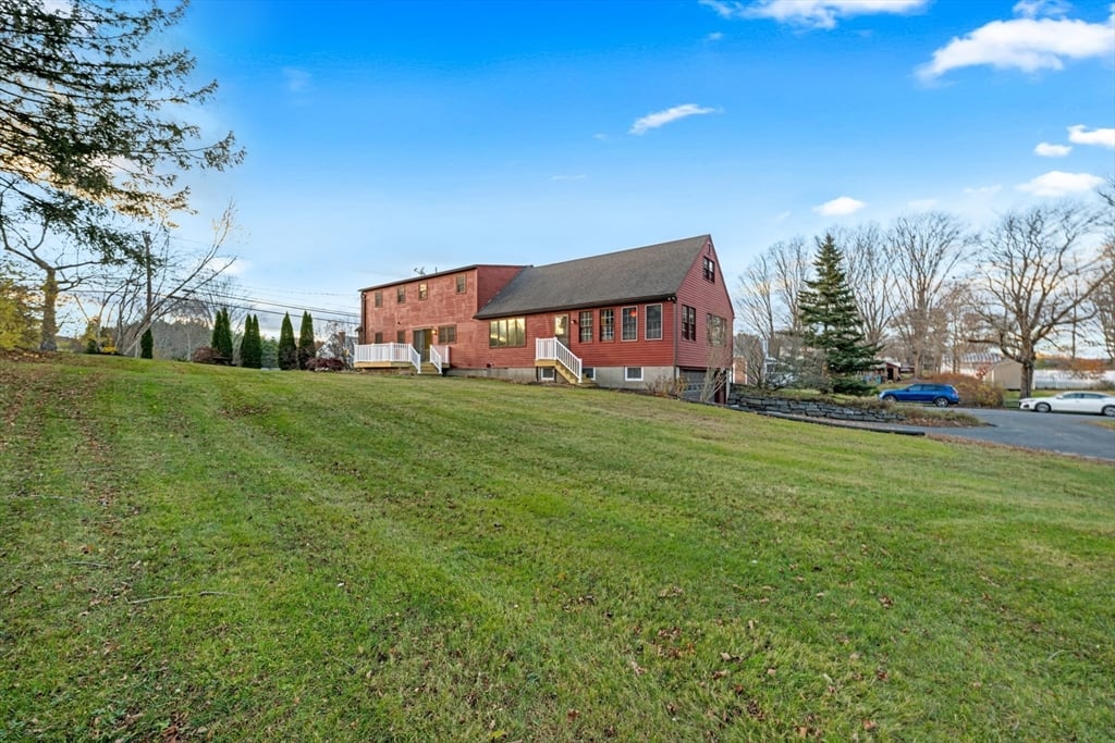 4 Pickett Ln Photo 28