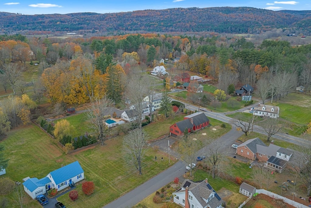 4 Pickett Ln Photo 38