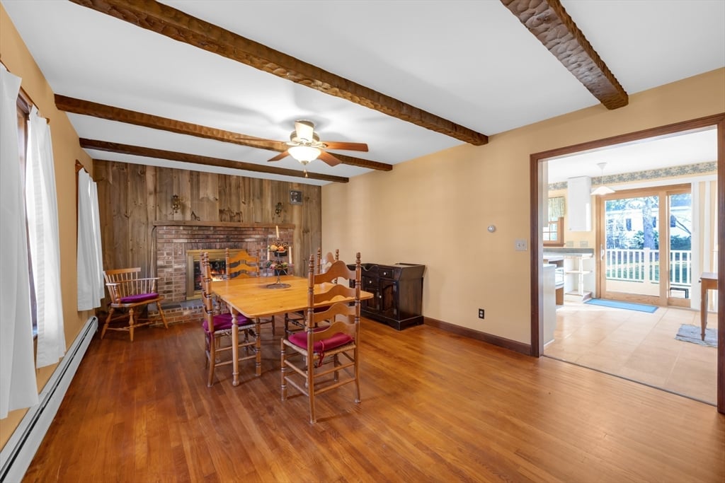 4 Pickett Ln Photo 6