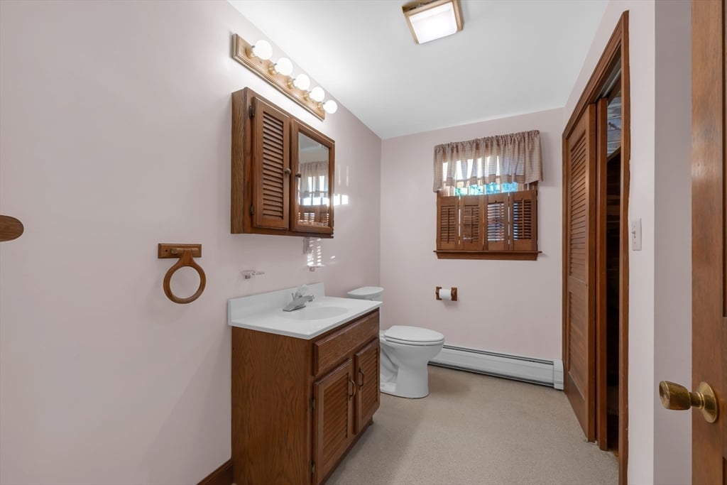 4 Pickett Ln Photo 19