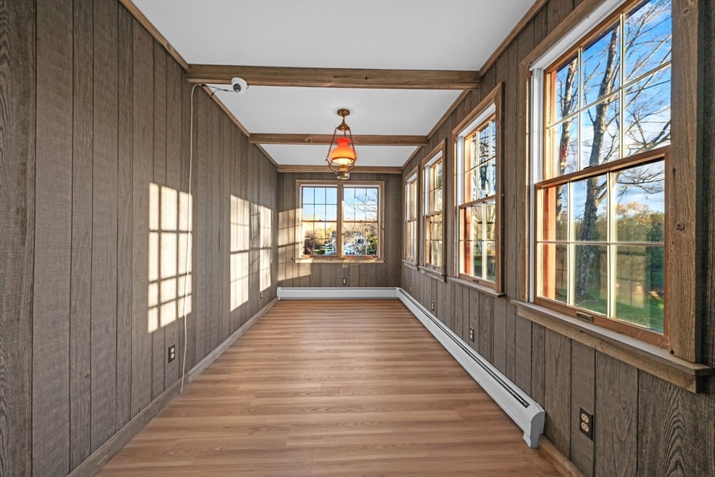 4 Pickett Ln Photo 8