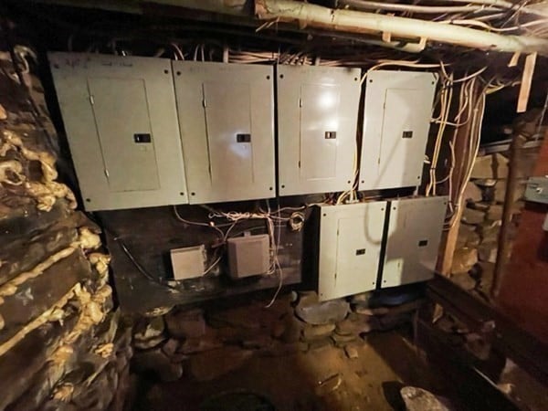 48 Main Street Photo 5