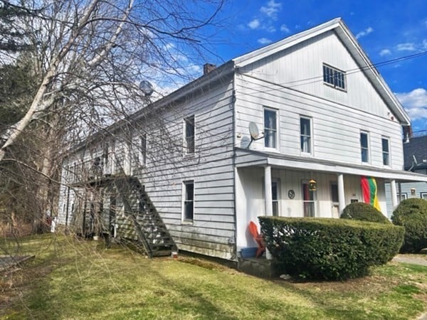 48 Main Street Photo 3