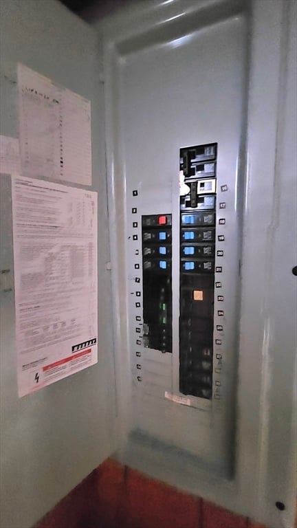 59 North Hatfield Rd Photo 20