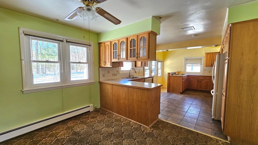 59 North Hatfield Rd Photo 5