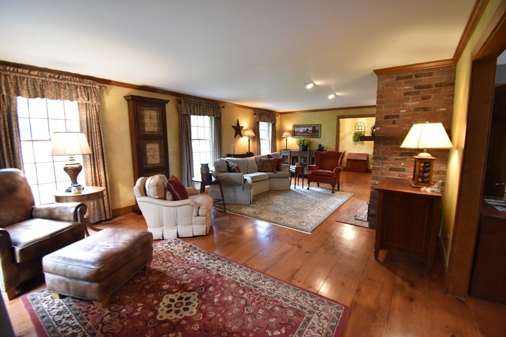 51 Coleman Road Photo 8