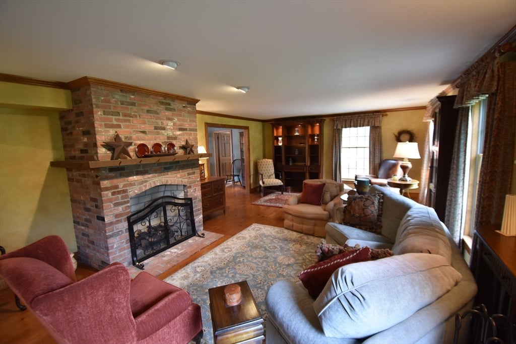 51 Coleman Road Photo 11