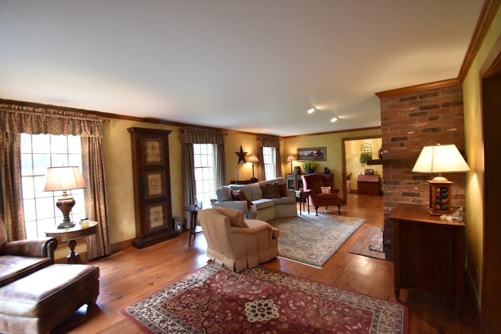 51 Coleman Road Photo 10