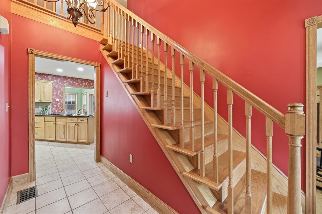 254 Bryant Photo 17