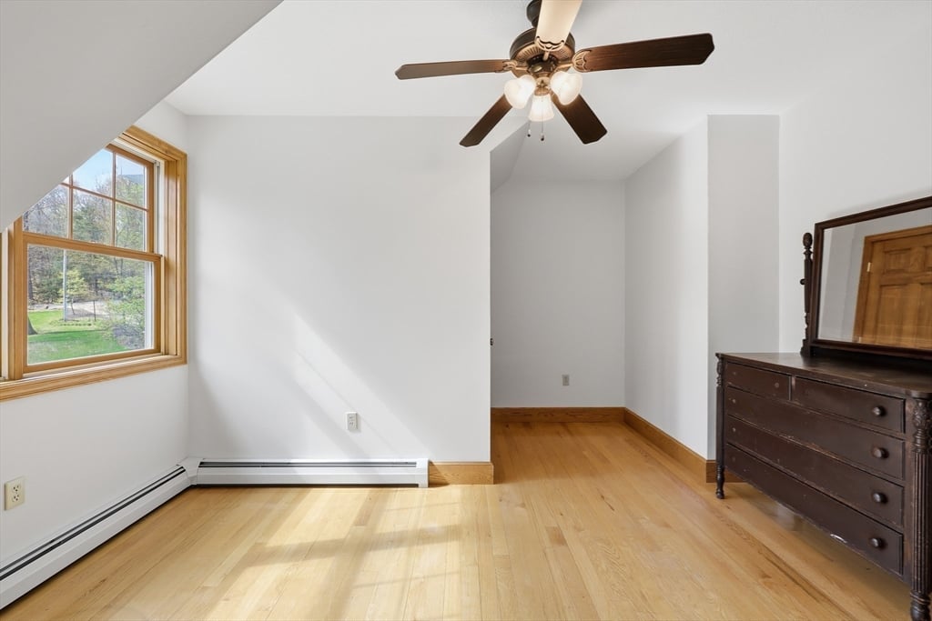 254 Bryant Photo 19