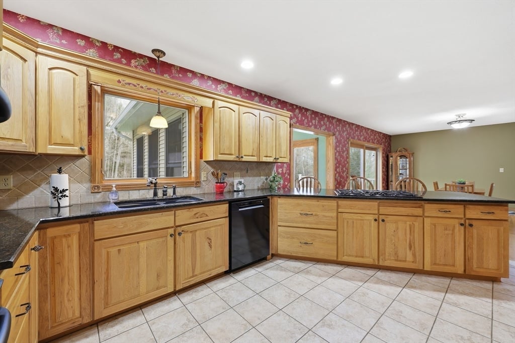 254 Bryant Photo 7
