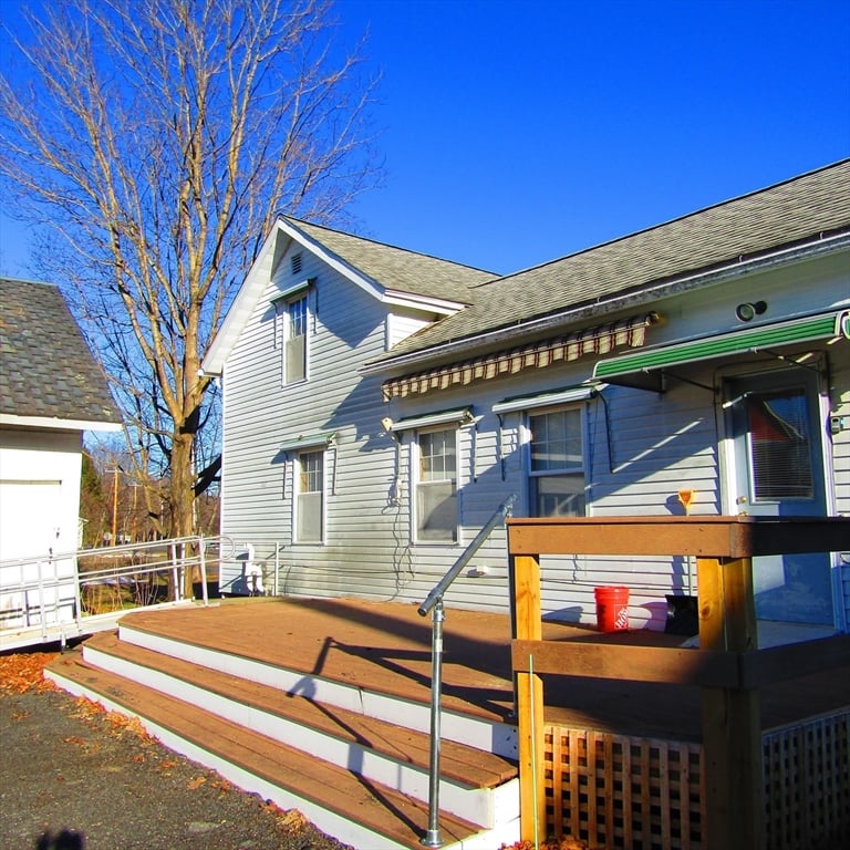 71 Chestnut Street Photo 8