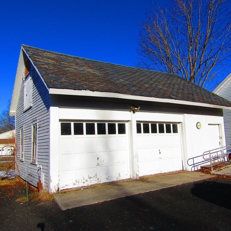 71 Chestnut Street Photo 9