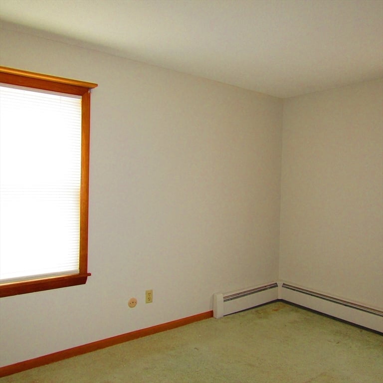 71 Chestnut Street Photo 17