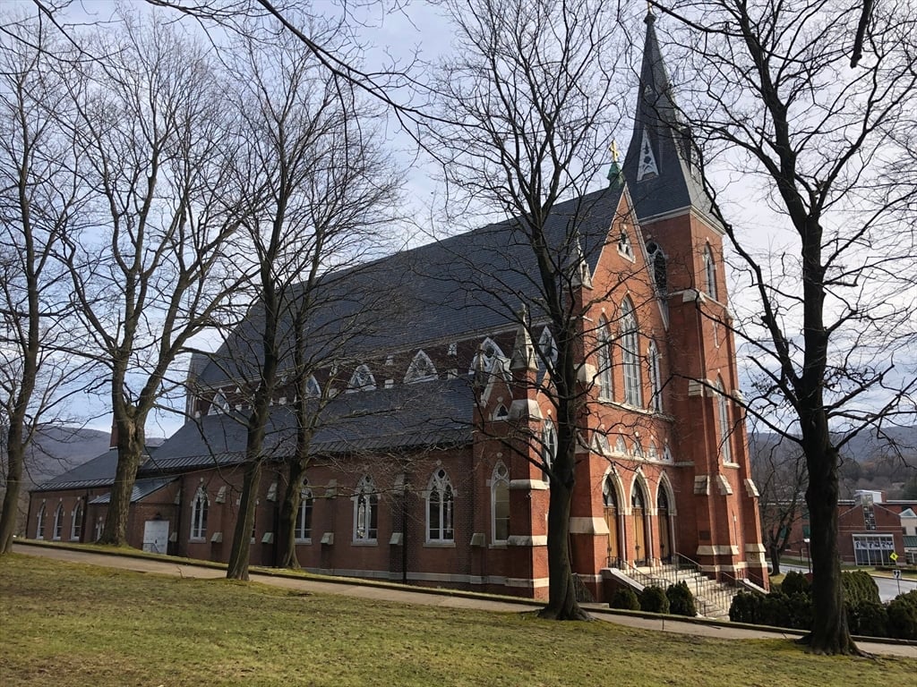 2 Columbia Street Photo 3